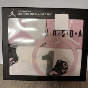 Nike Jordan First-Year Bodysuit and Blanket Set, 4 Piece, Boy / Girl 0-12 Months